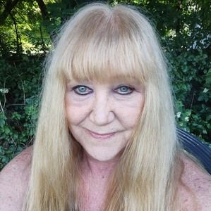 Meet your Posher, Norma